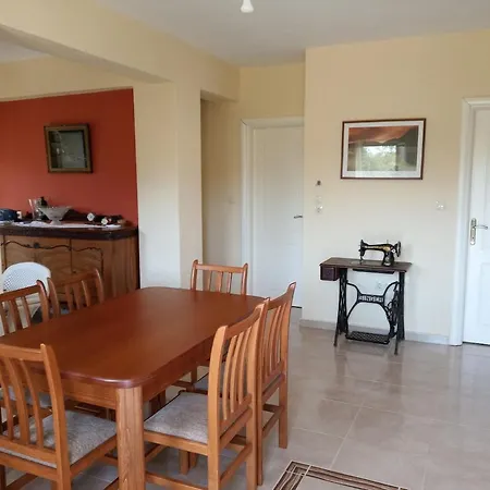 بيت للعطل Detached House سيكيا