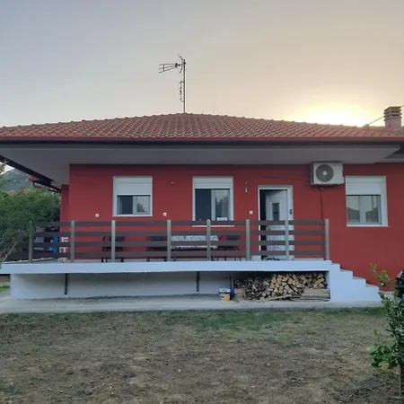 بيت للعطل Detached House *